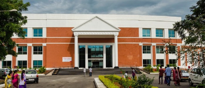 Mahindra retaillee